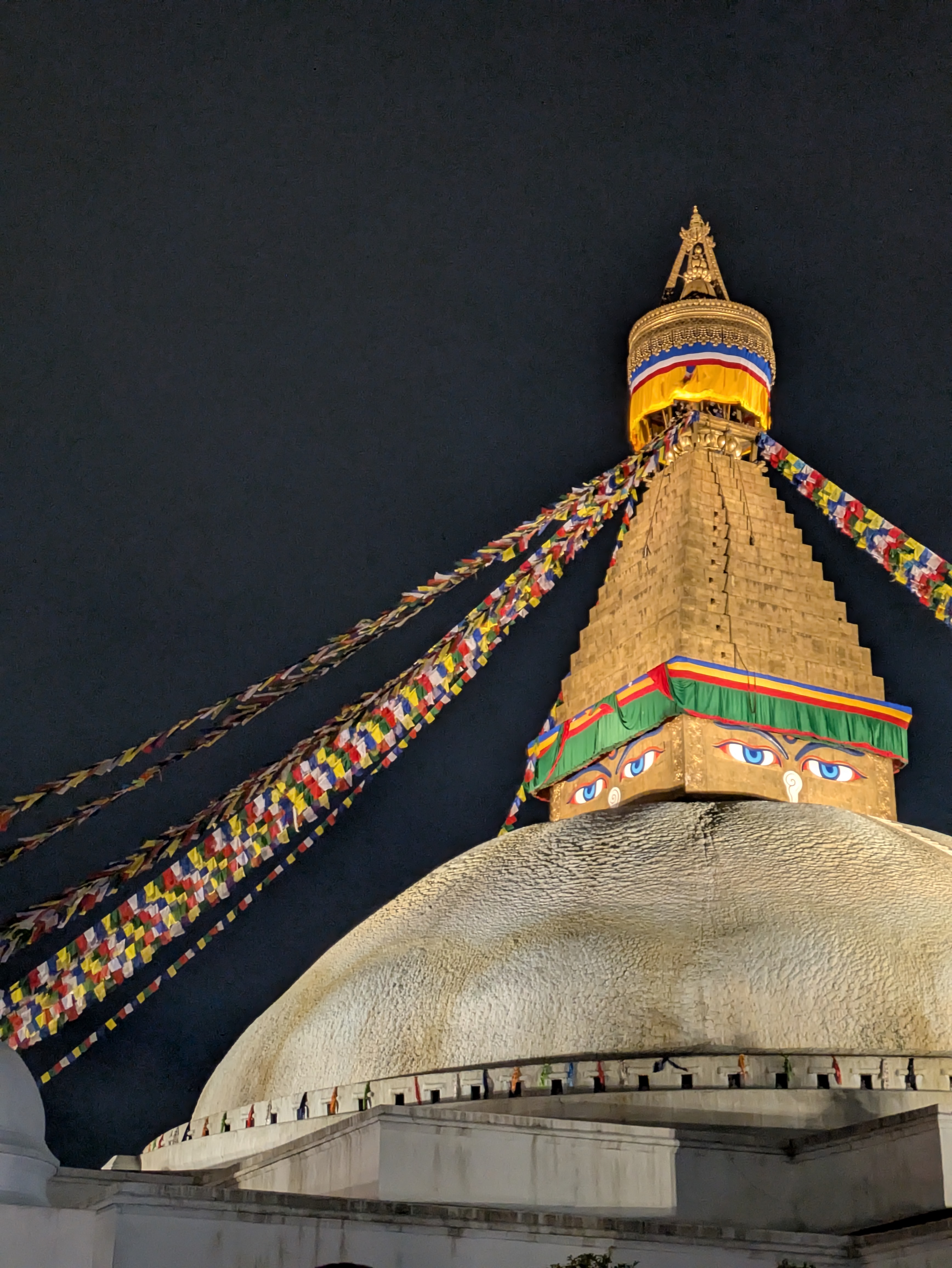 ou “Bodnath” (un des principaux sanctuaires bouddhistes de la région)