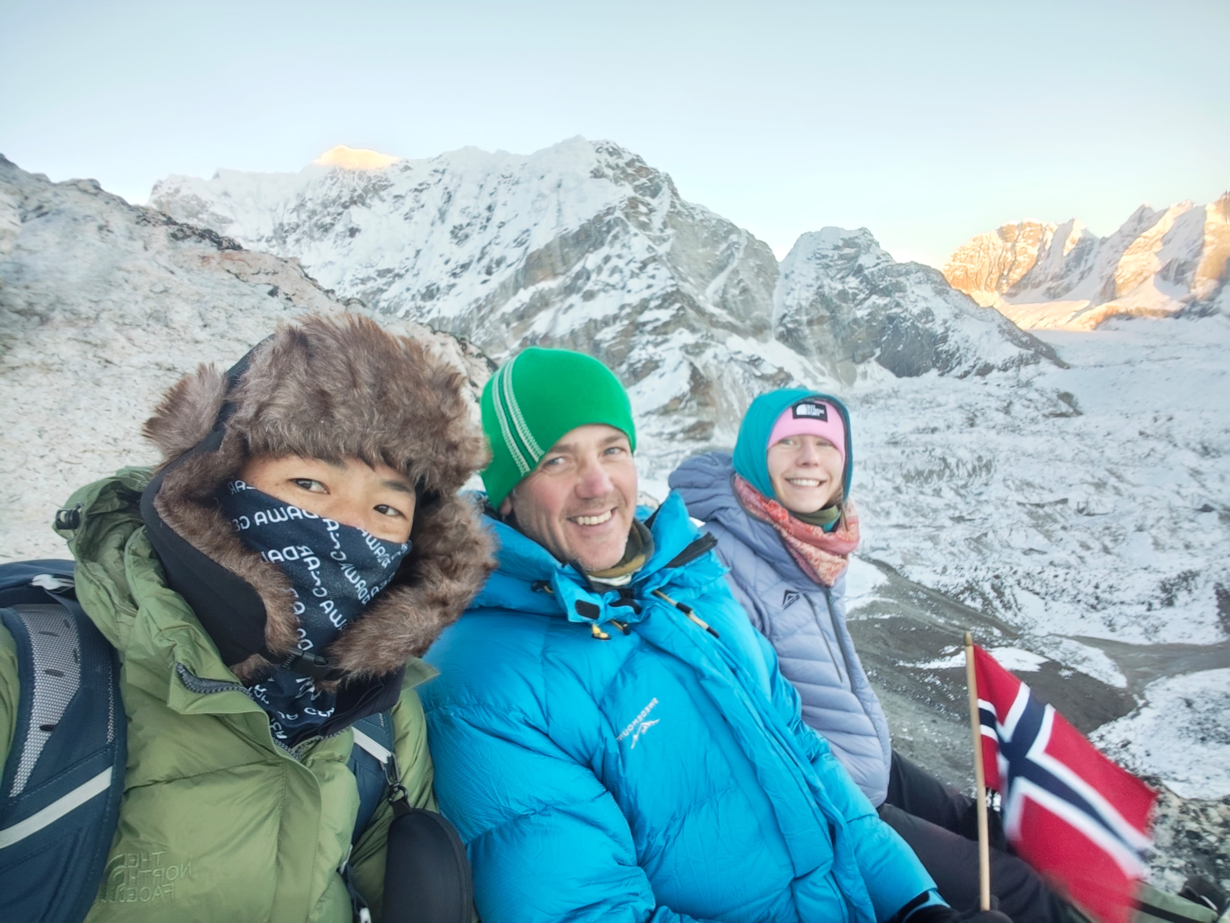 Postés sur le caillou